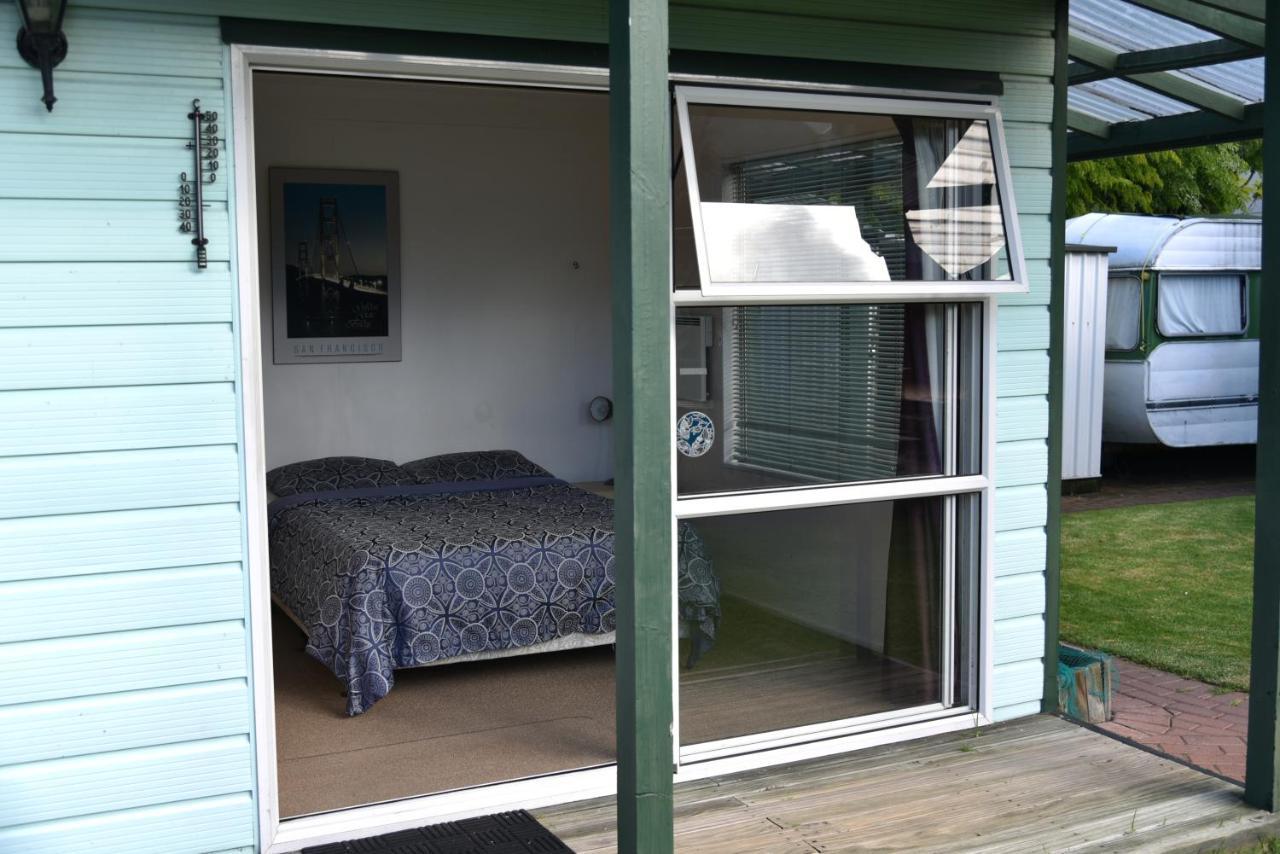 Funky Green Voyager Backpackers Vandrehjem Rotorua Eksteriør billede